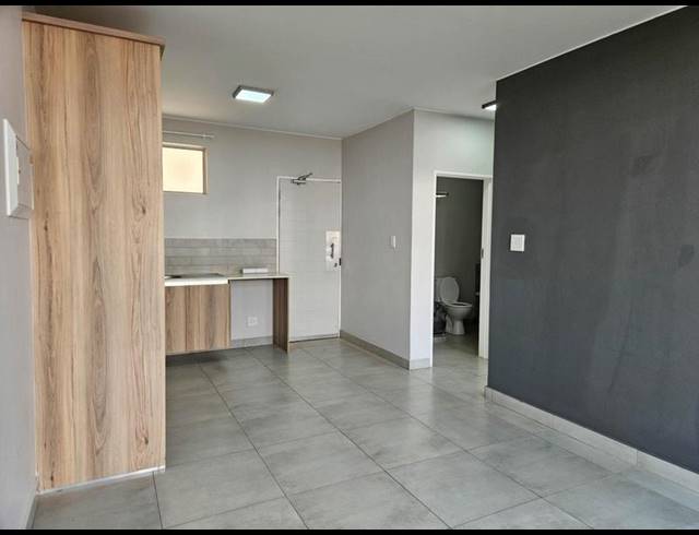 1 BEDROOM PROPERTY TO RENT IN SHERE